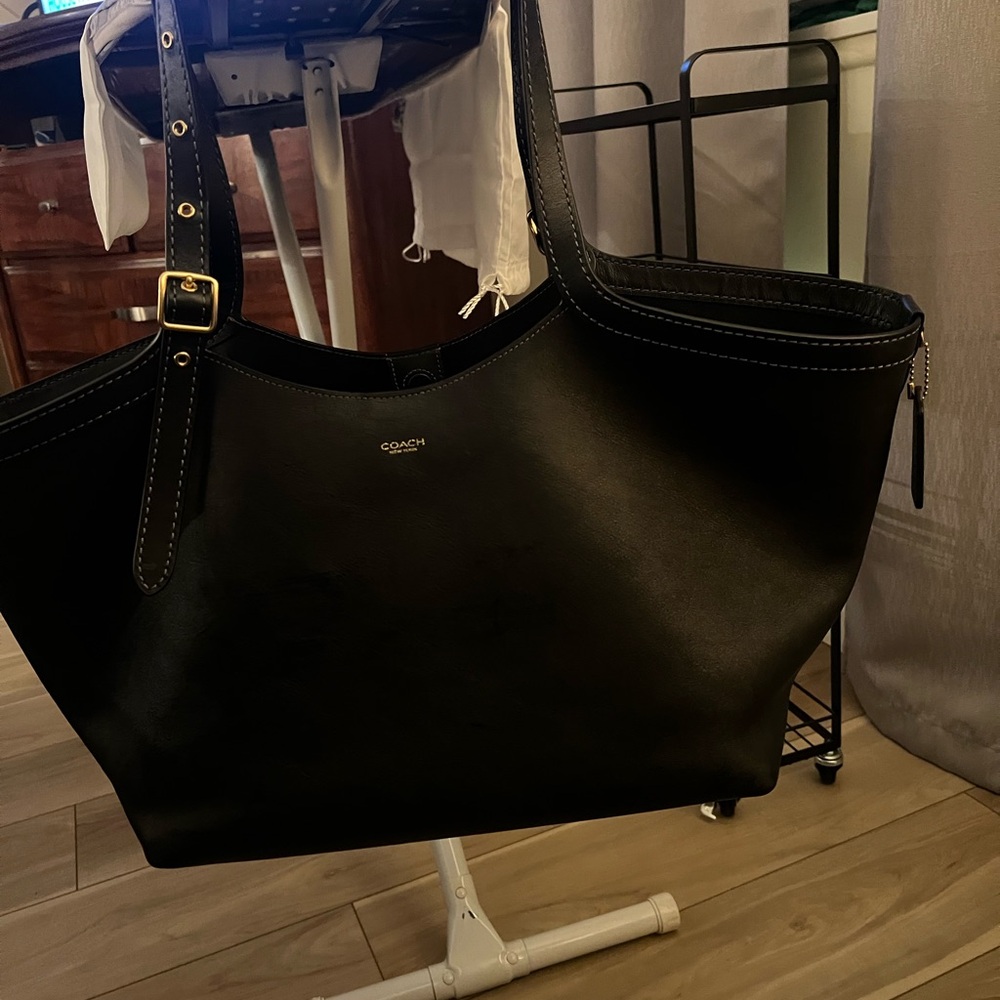 Coach Gramercy Tote - Picture 3 of 16